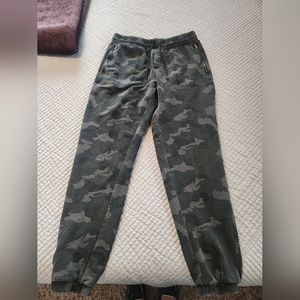 Camo womens joggers size medium